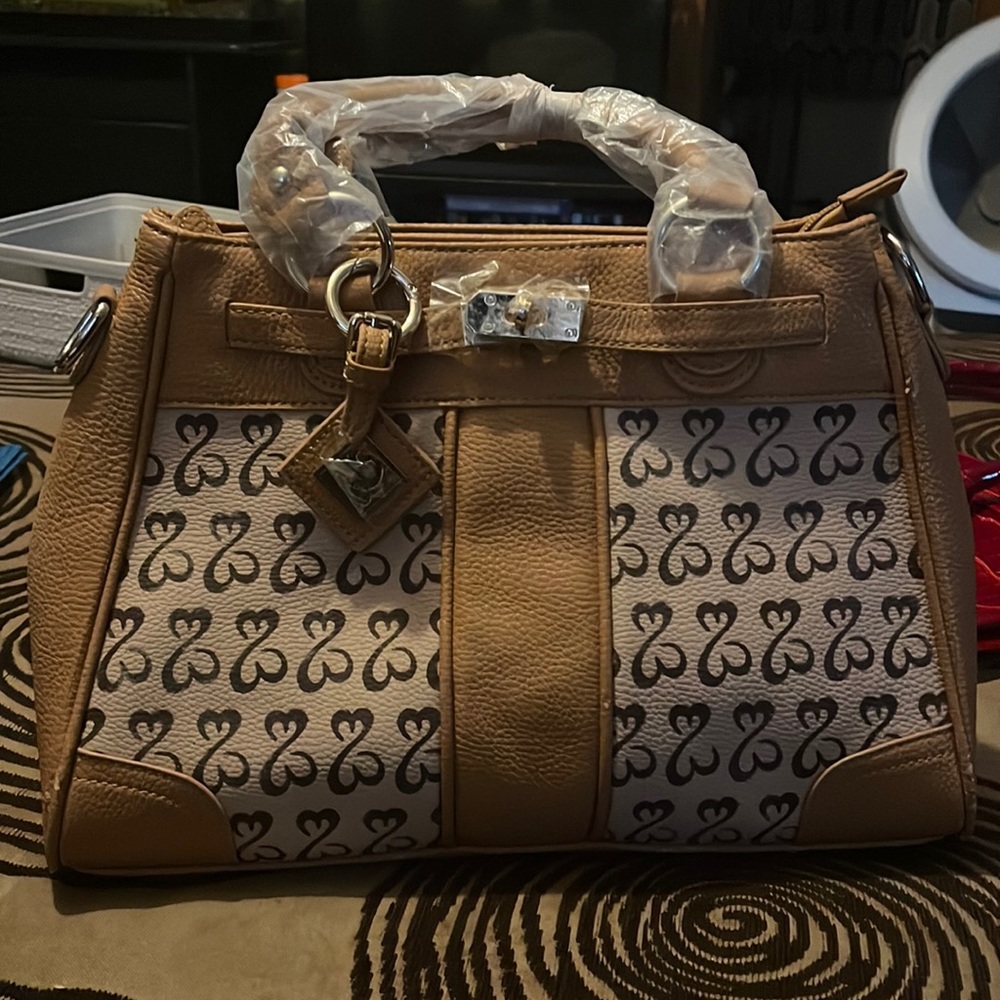 Women’s purse